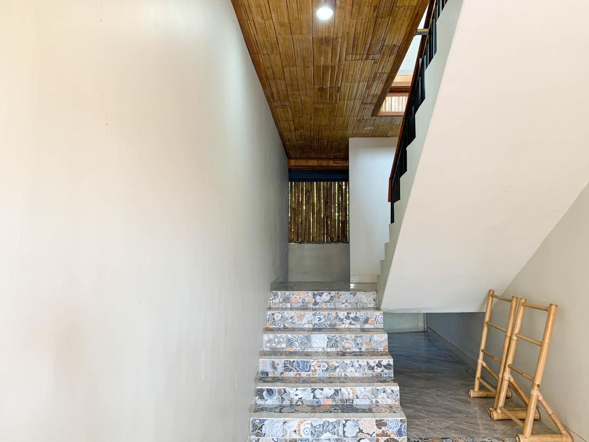 Candra Loka Studio & Apartment By The Loka Керобокан Экстерьер фото